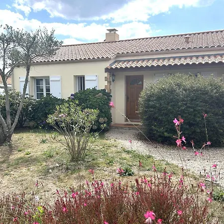 Holiday home Hi000-b24 3 Pieces 4 Couchages Hilaire De Riez Saint-Hilaire-de-Riez